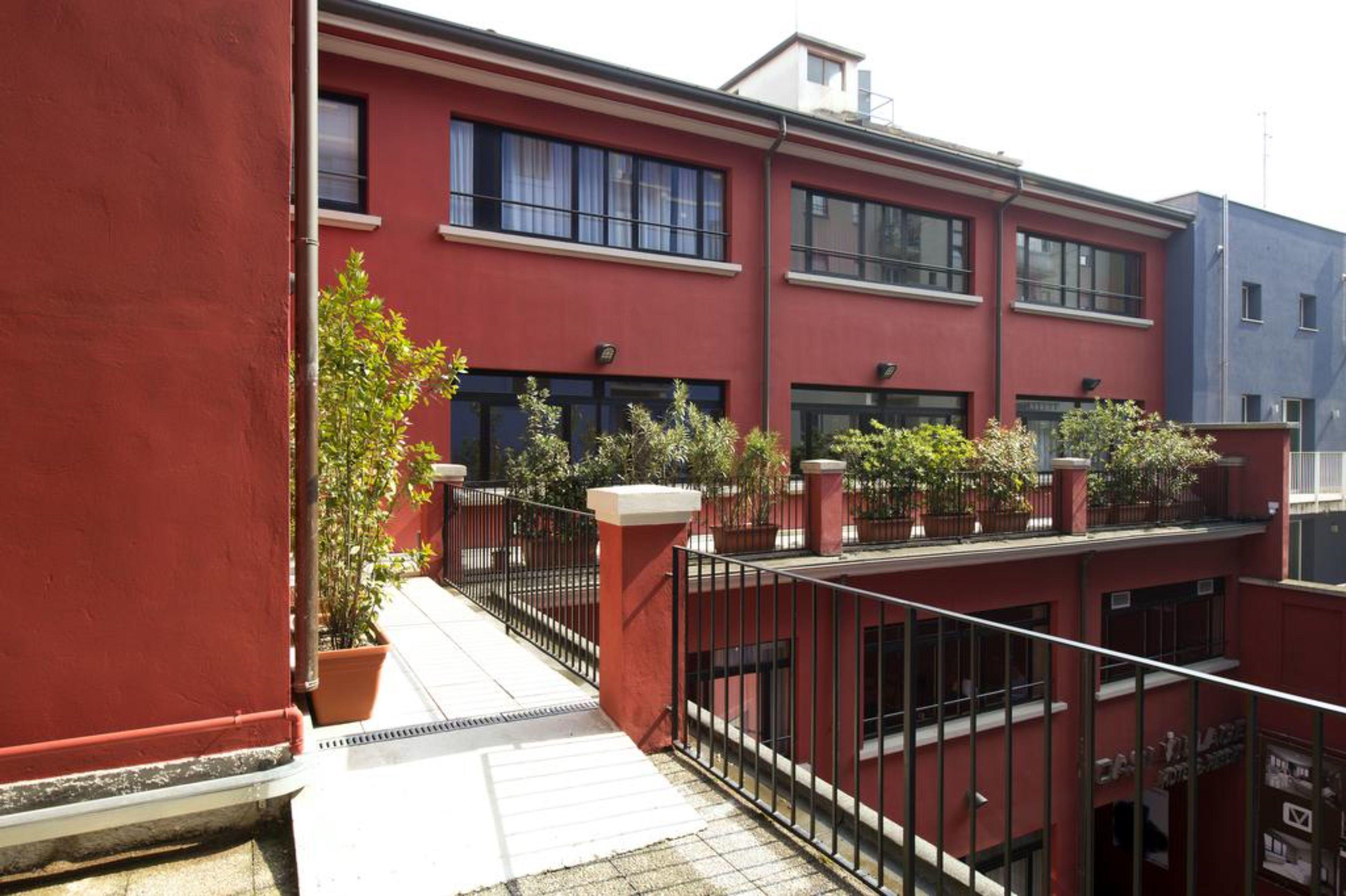 Oasi Village Hotel, Milan